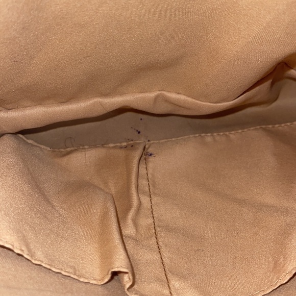 BeBe Los Angeles Tan with Gold Purse with keyhole coin holder with two handles - Picture 5 of 8